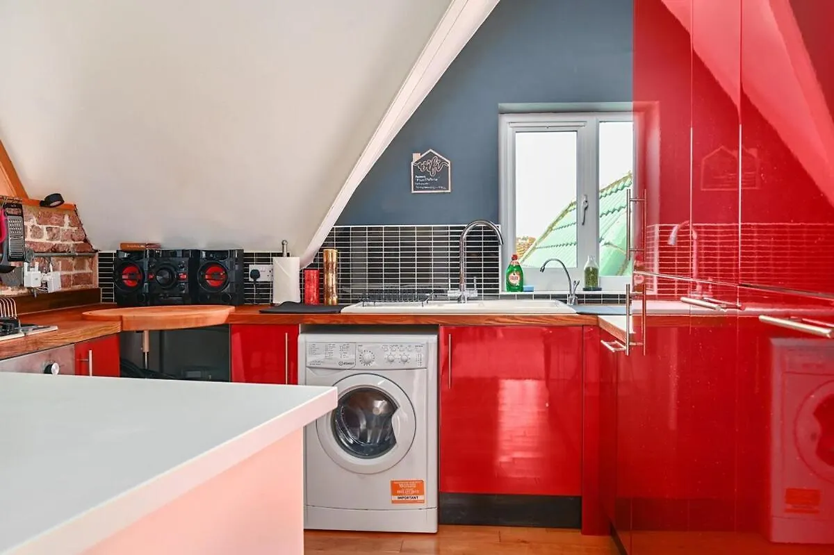Host & Stay - The Cliff Greenhouse Brighton United Kingdom