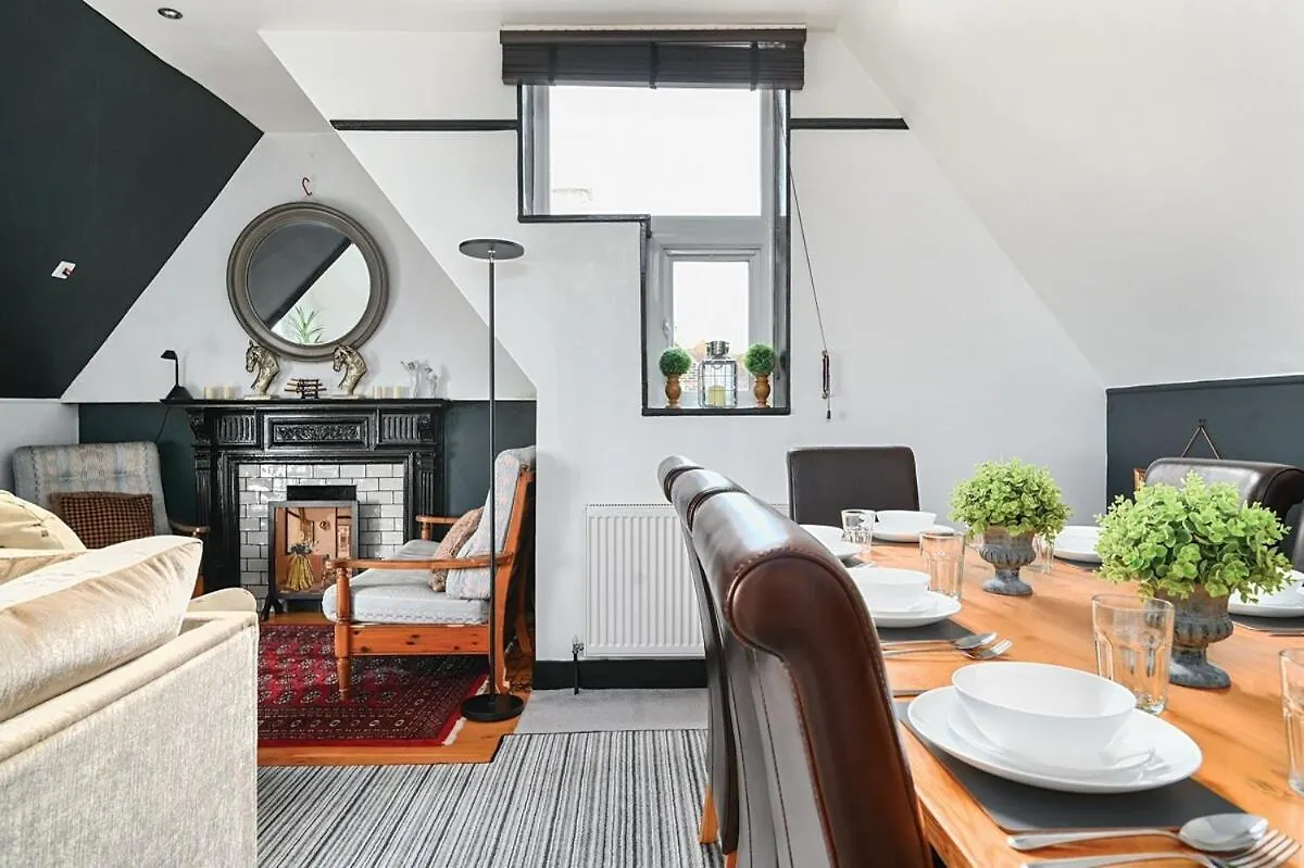 Apartment Host & Stay - The Cliff Greenhouse Brighton United Kingdom