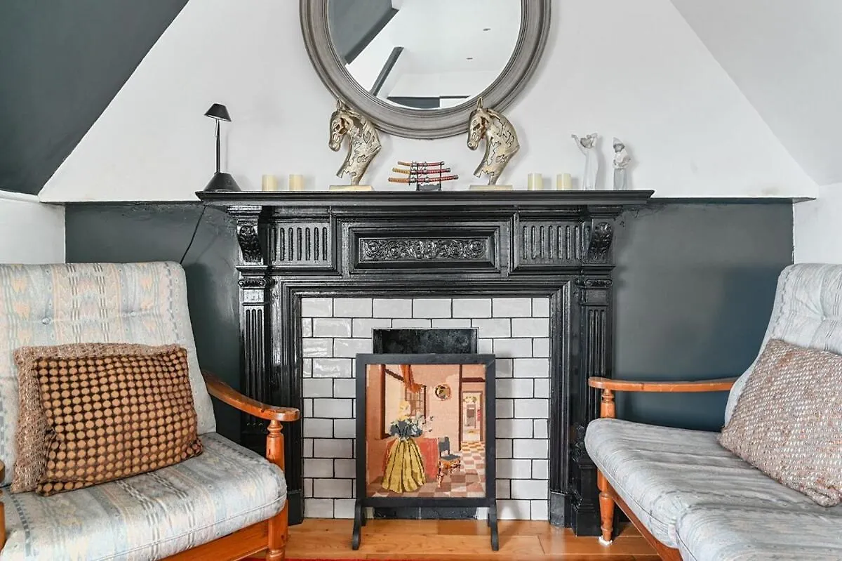 Apartment Host & Stay - The Cliff Greenhouse Brighton
